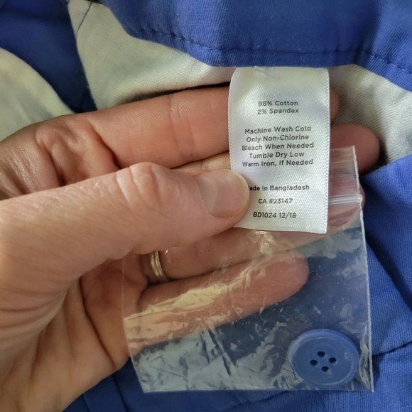 NWT Women's Talbots Blue 7" Chino Shorts Side Buttons Size 8 Cotton - Picture 7 of 8